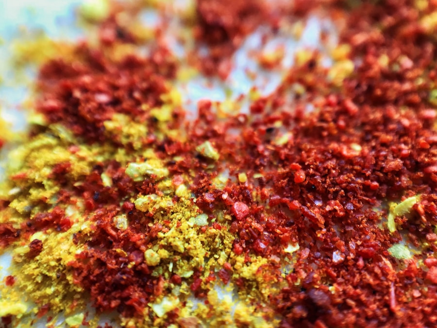 Peperoncini rossi e spezie, ingredienti base della Harissa con benefici per la salute